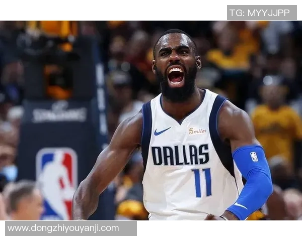 射手回归!小哈达威半场三分5中4斩获13分2板季前赛状态回升